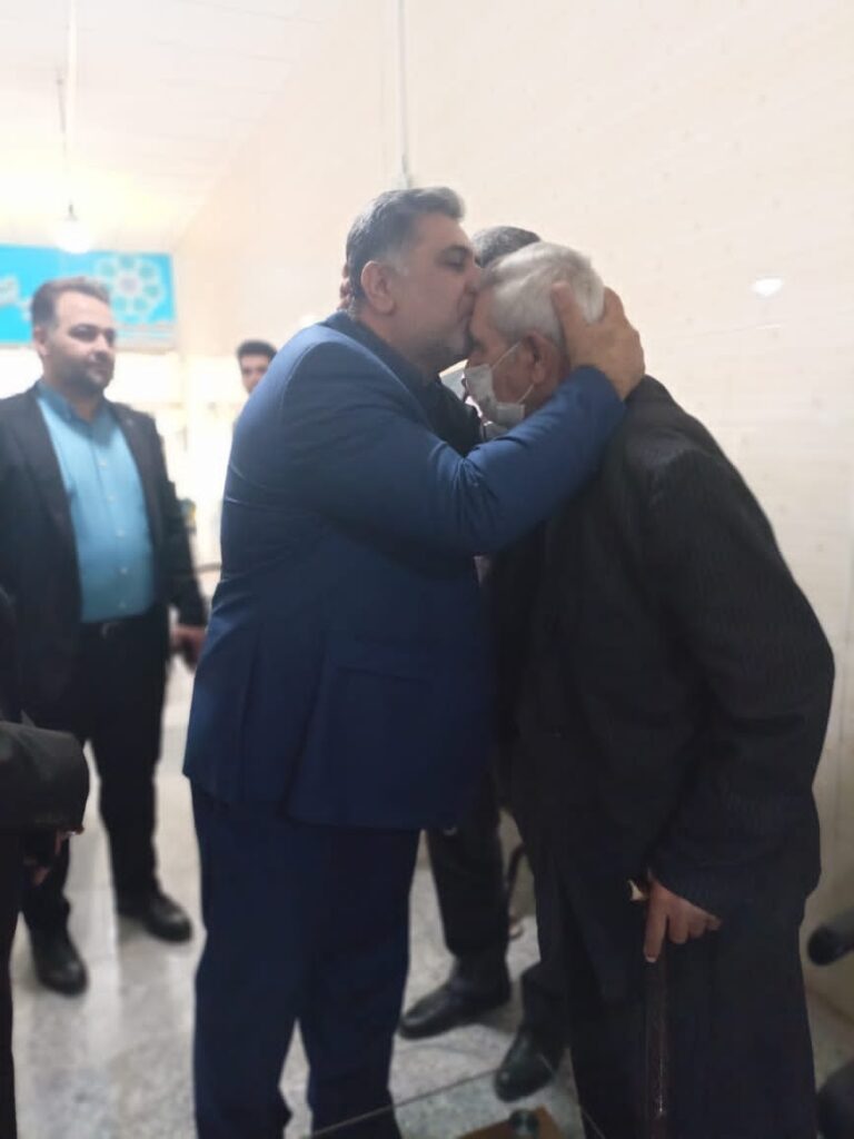 دیدار با خانواده شهدا